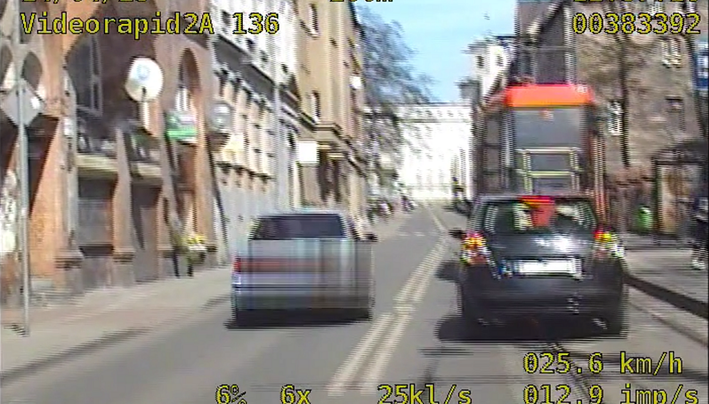 Wyprzedzanie na podwojnej ciaglej