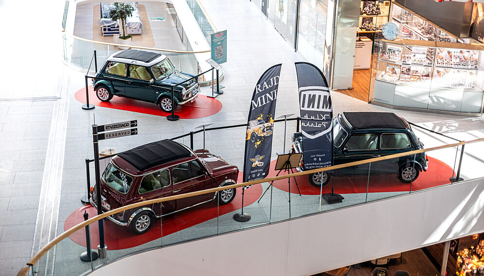 Wystawa samochodów mini