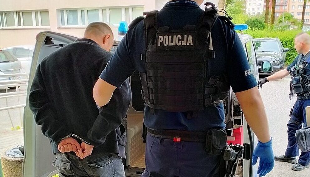 Znecal sie nad matką