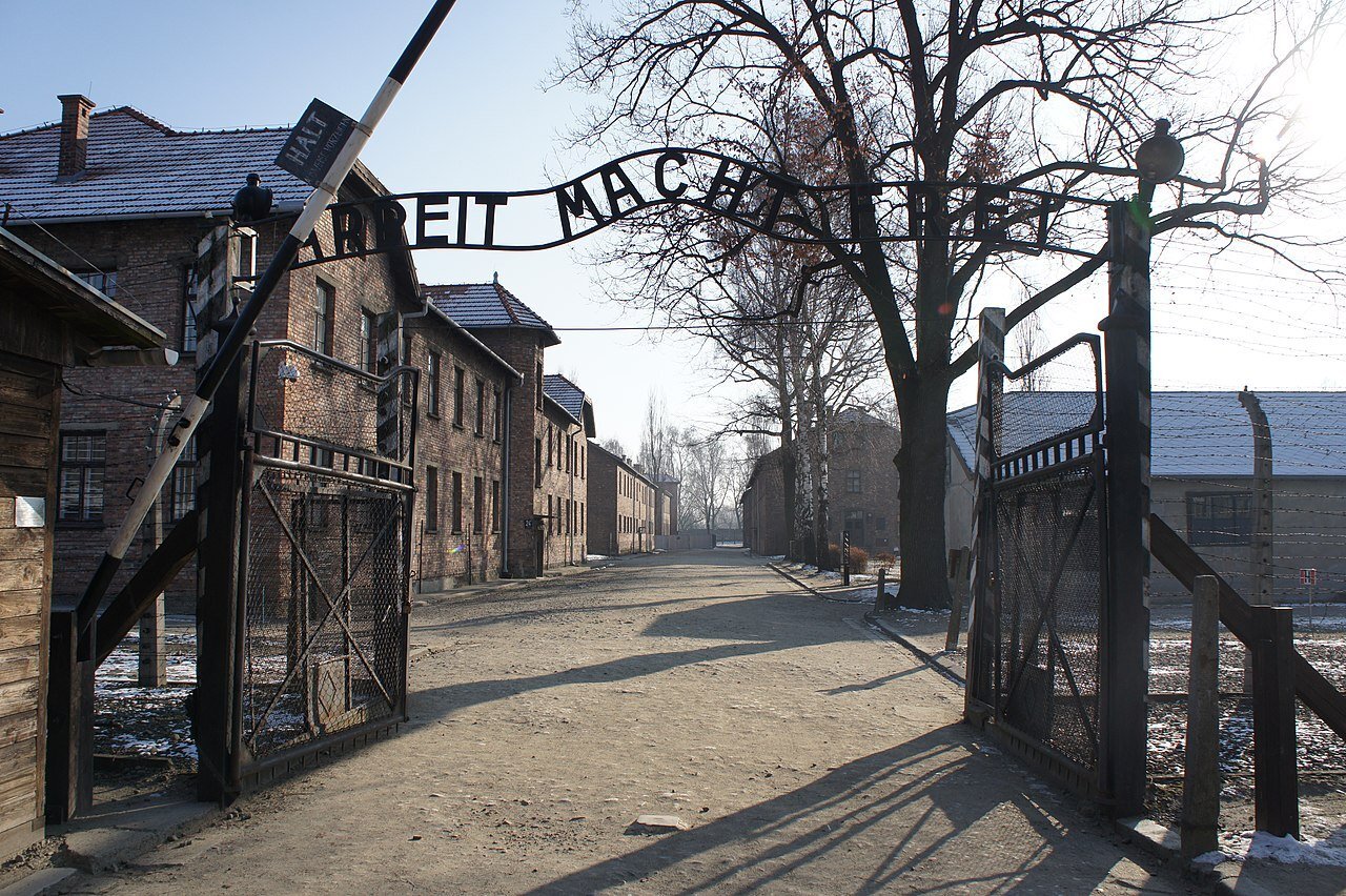 Auschwitz 02