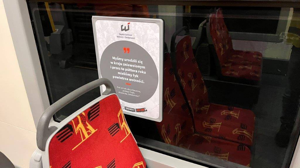 Zdjęcie hasła wewnątrz bany wolnosci