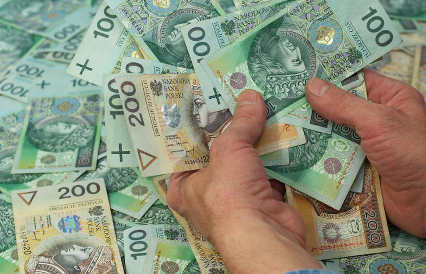 Banknoty koronawirus