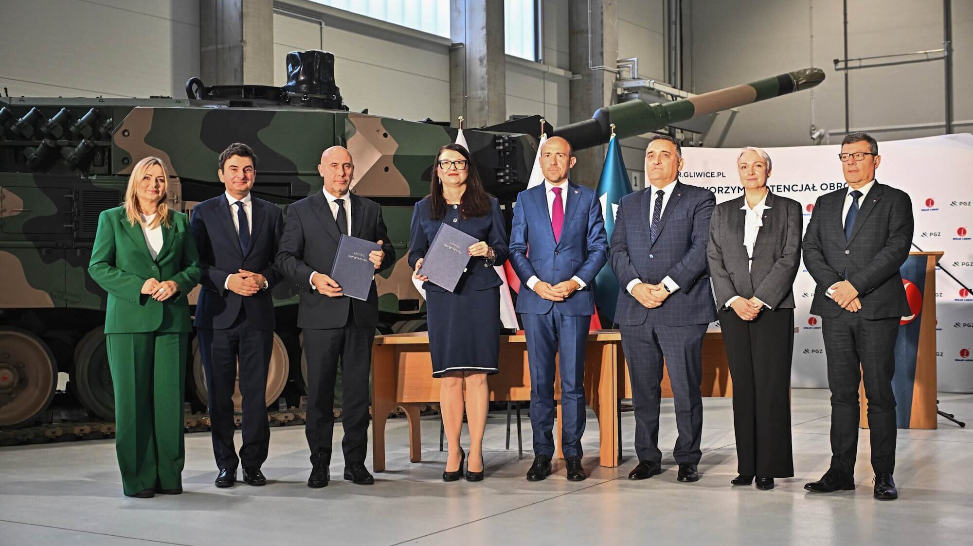 Bumar łabędy czołgi