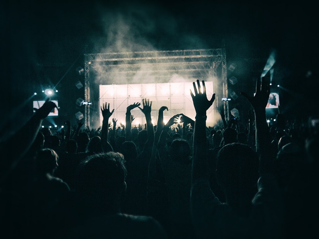 Crowd 1056764 1920