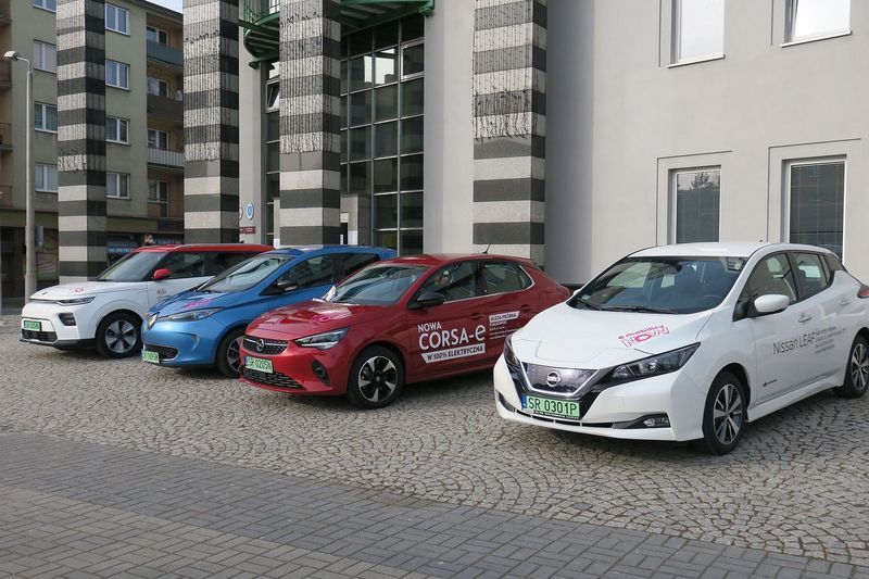 Csm auta elektryczne fot L Tyl 2 0e070d9706