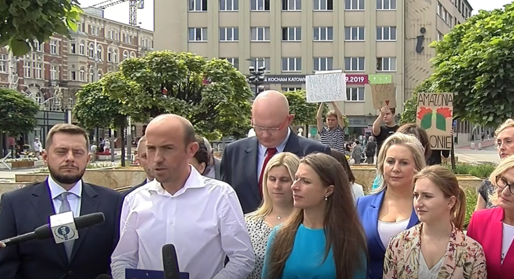 Csm budka konfa b7629d8b7d