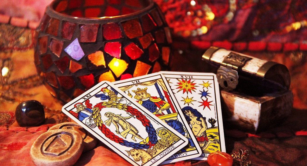 Csm clairvoyance 4896472 1920 3312158b07