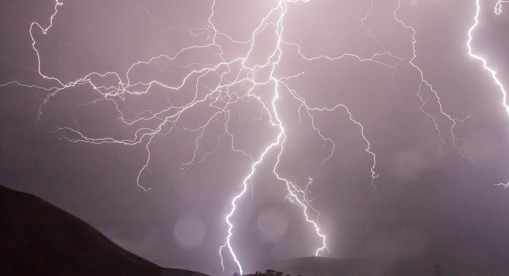 Csm lightning 399853 1280 cfb104d584