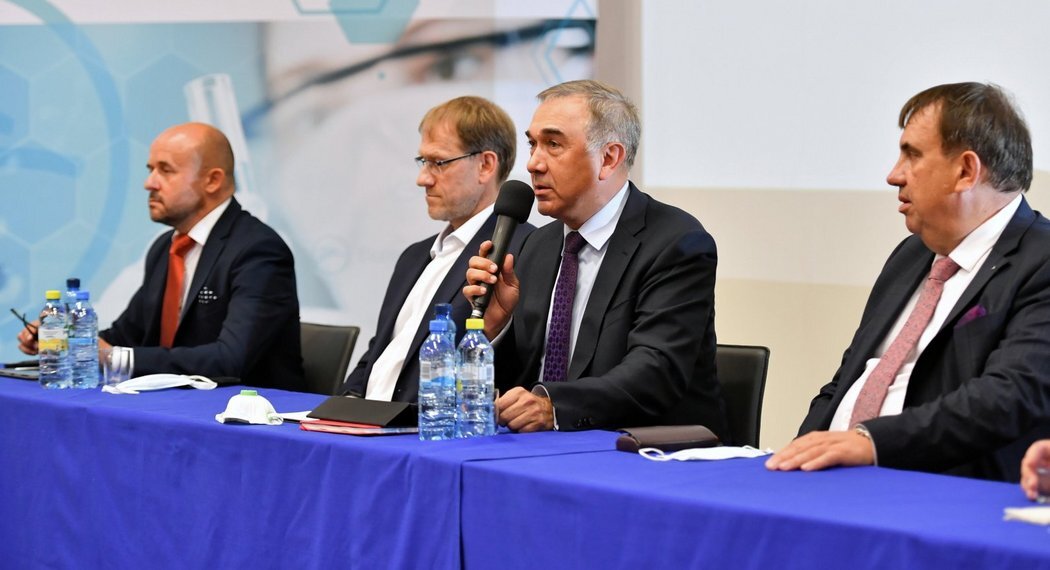 Csm mid 20818189 9a259fa5d3