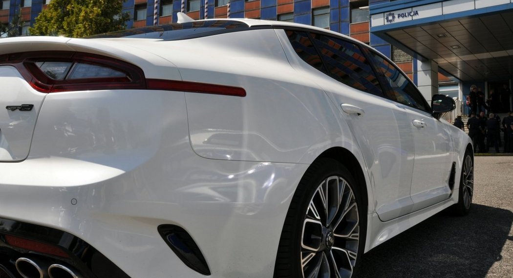 Csm policja 4 b509a23459