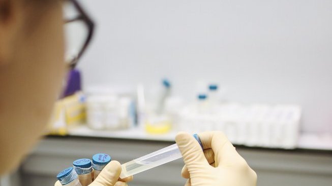 Csm scientist in laboratory 3735766 ee0ec6d824