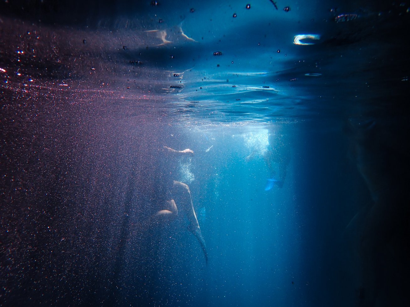 Dark diving eerie 2289407