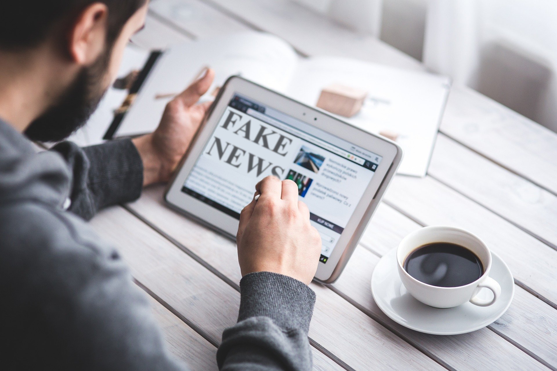 Fake news 4881486 1920