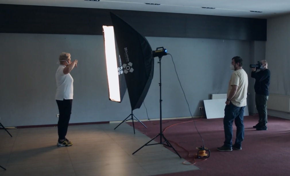 Foto do klipu z A Wlodarczyk