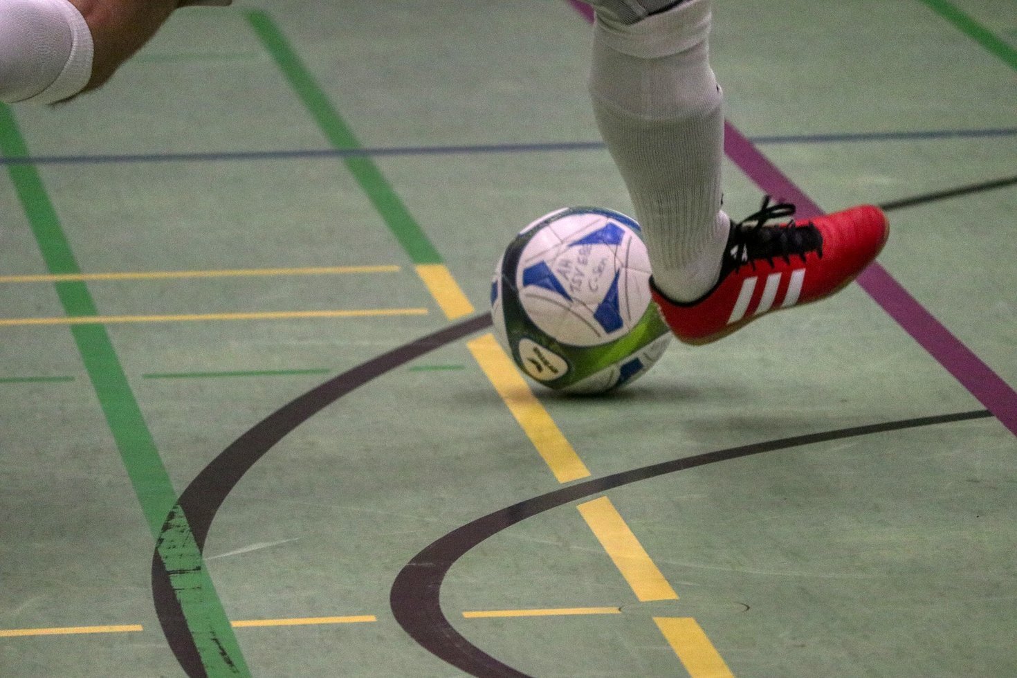 Indoor soccer 4760027 1920