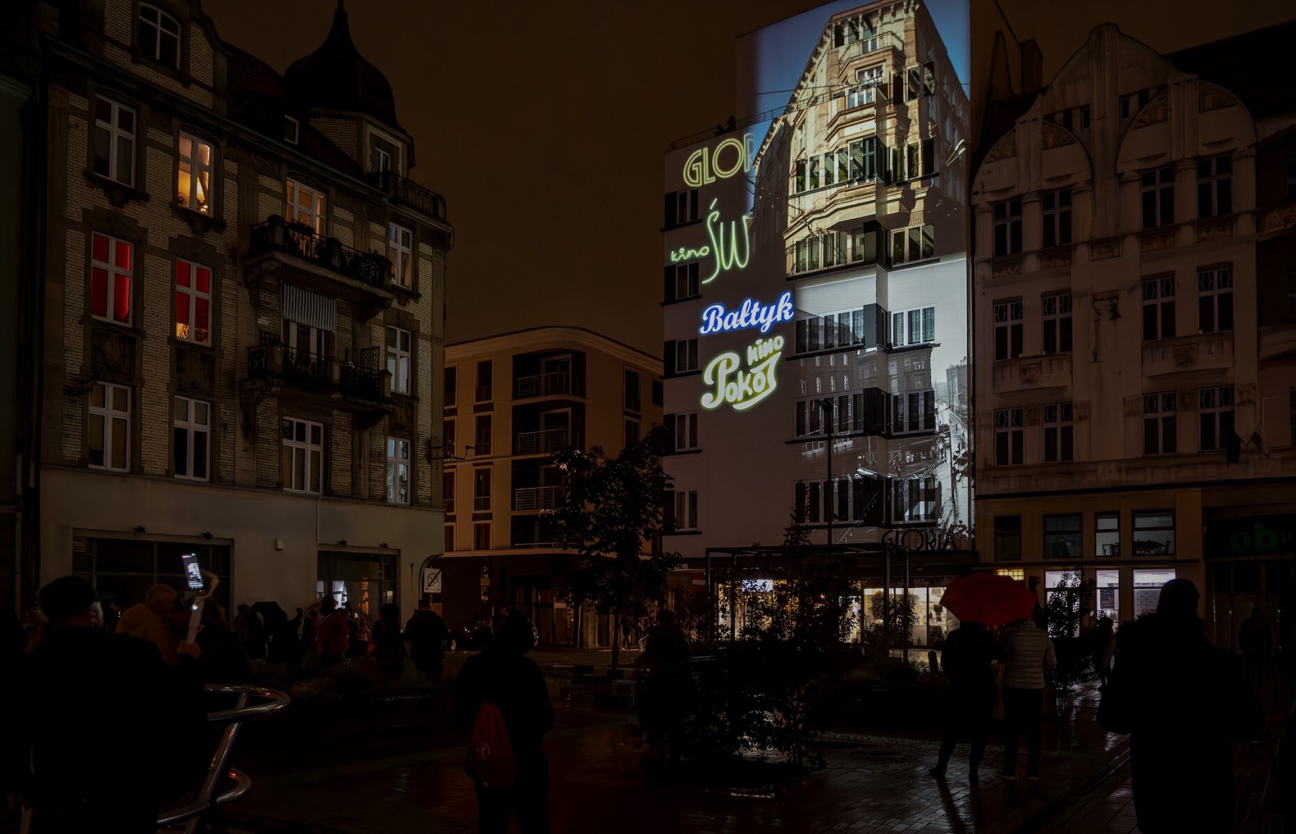 Kino gloria 10