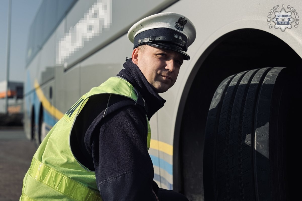 Kontrole autokarow w ferie