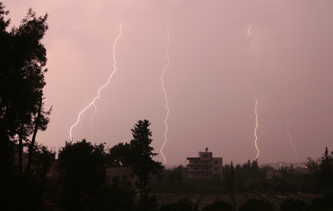 Lightning 2812874 1280
