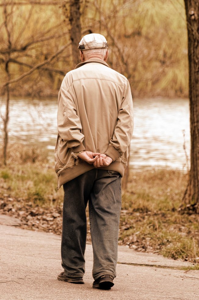 Man walking in park 3883288