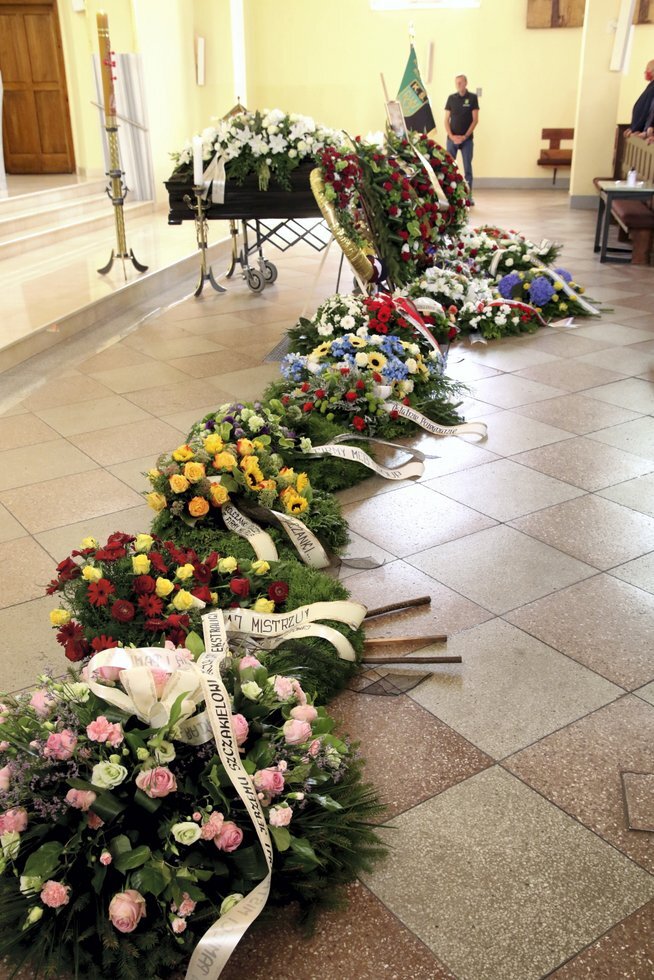 Mid 20905164