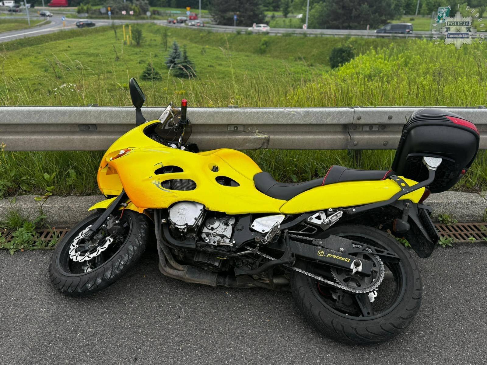 Motocyklista zaslabl na s1