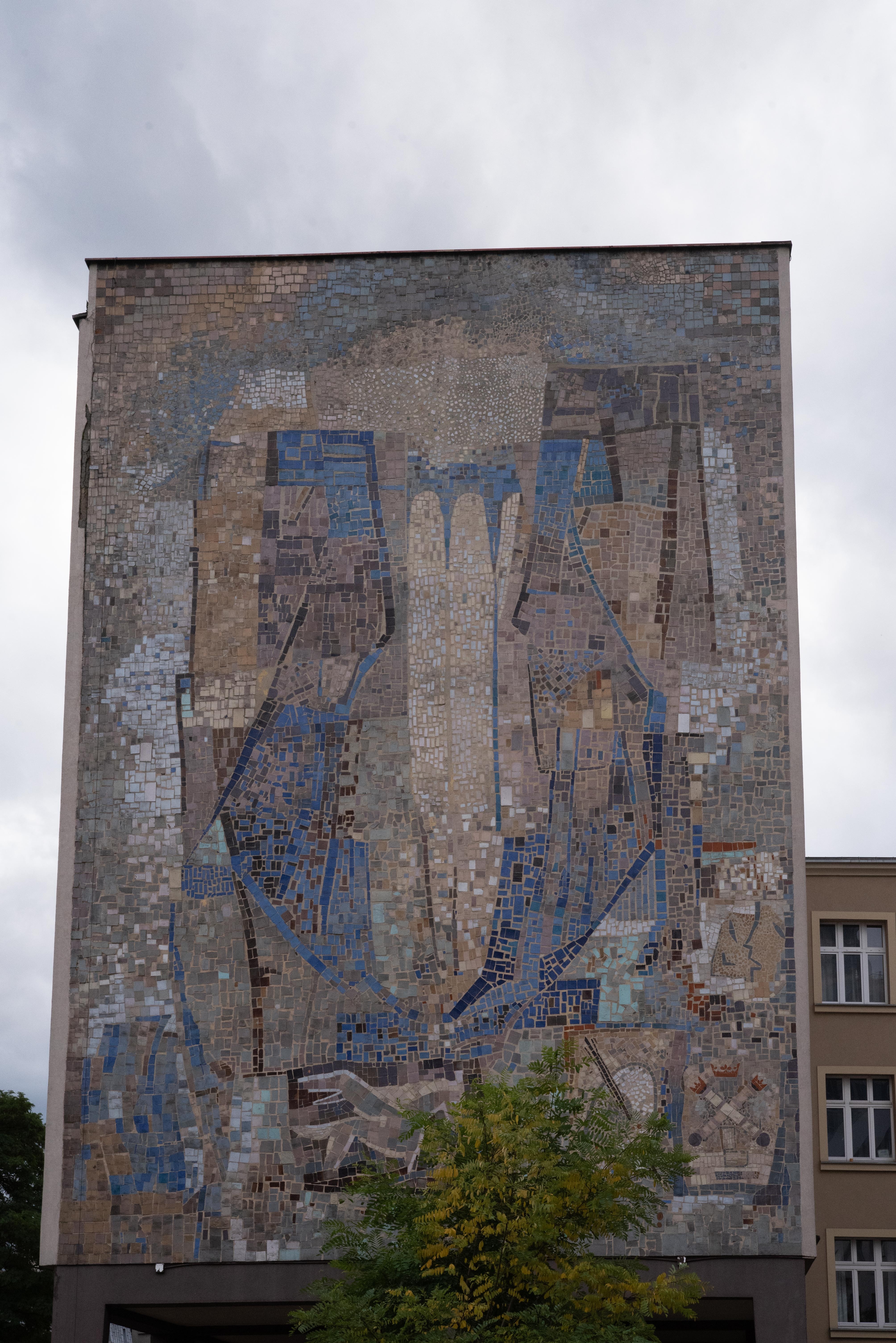 Mural mozaikowy przy ul moniuszki