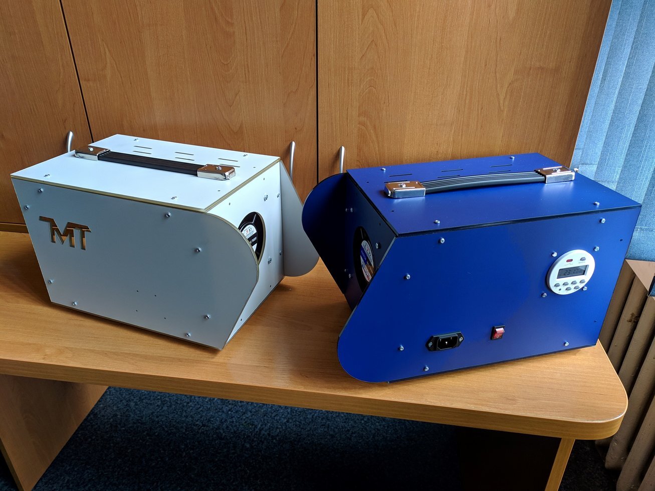 Nadeslane ozonator 1