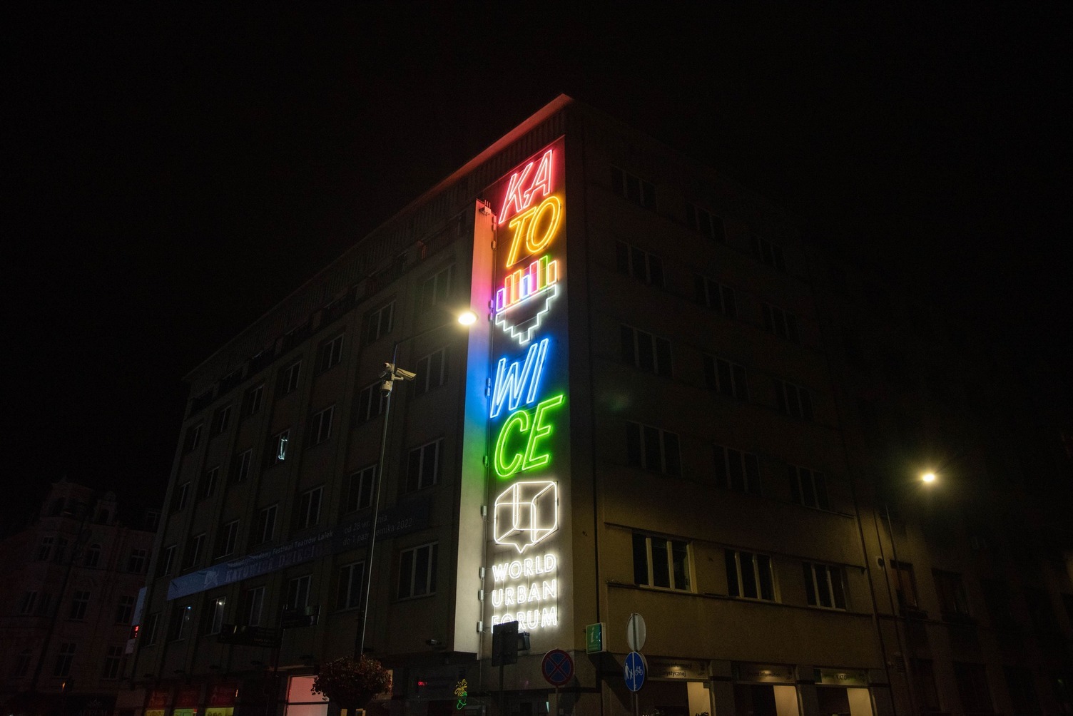 Neon World Urban Forum katowice
