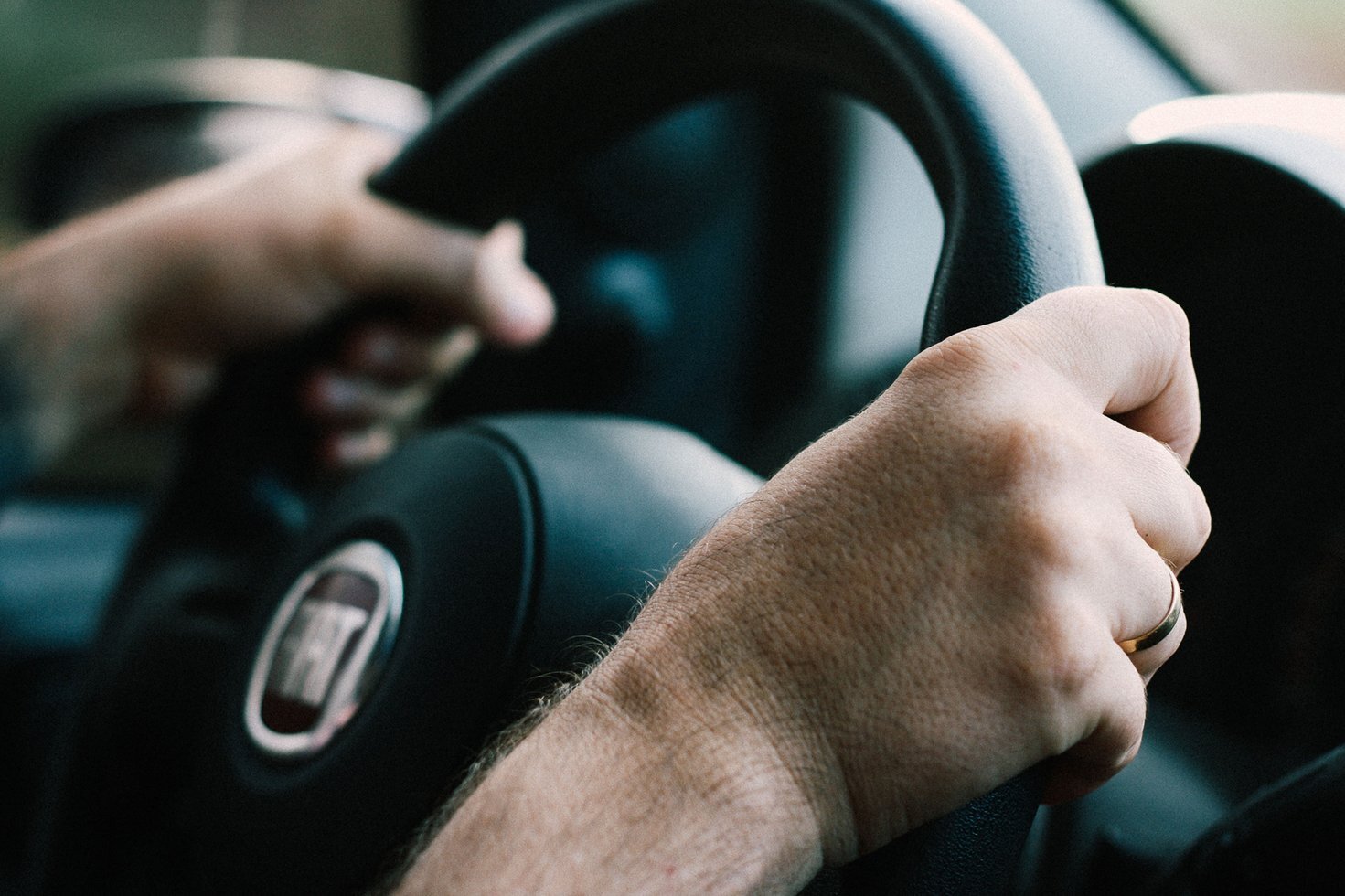 Person driving 2061417
