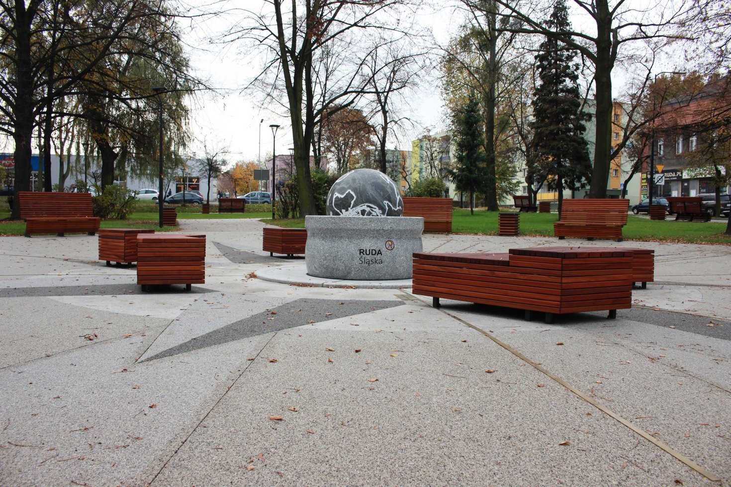 Plac niepodleglosci 6
