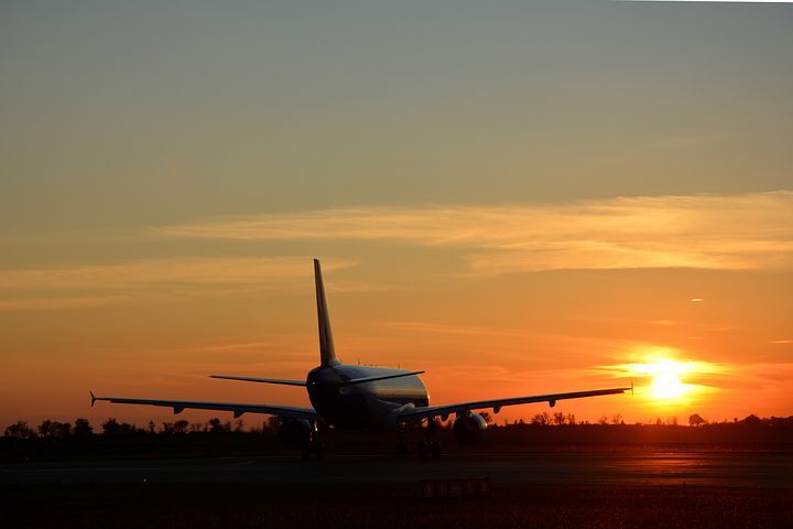 Plane 4304154 480