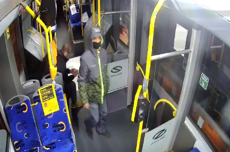 Policjaautobus