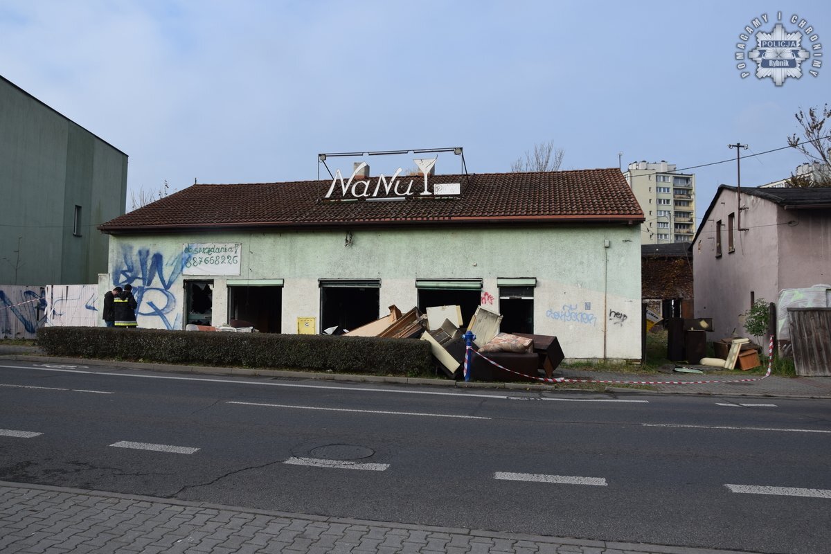 Pozar pustostanu w rybniku