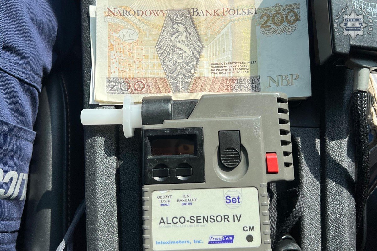 Proba przekupienia policjantow