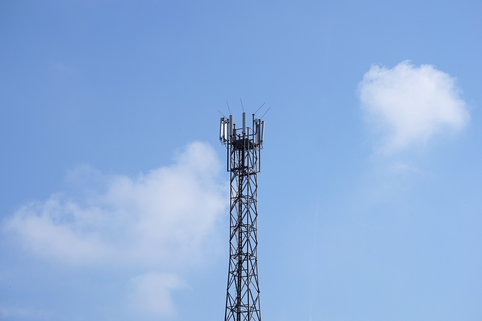 Radio tower 2817422 1920