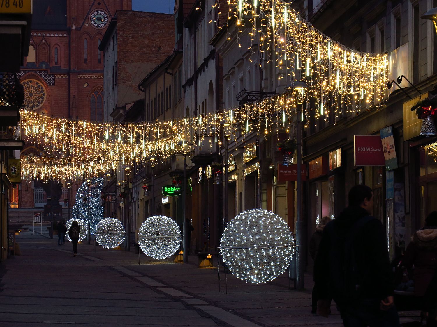 Swiateczne swiatelka fot L Tyl 2