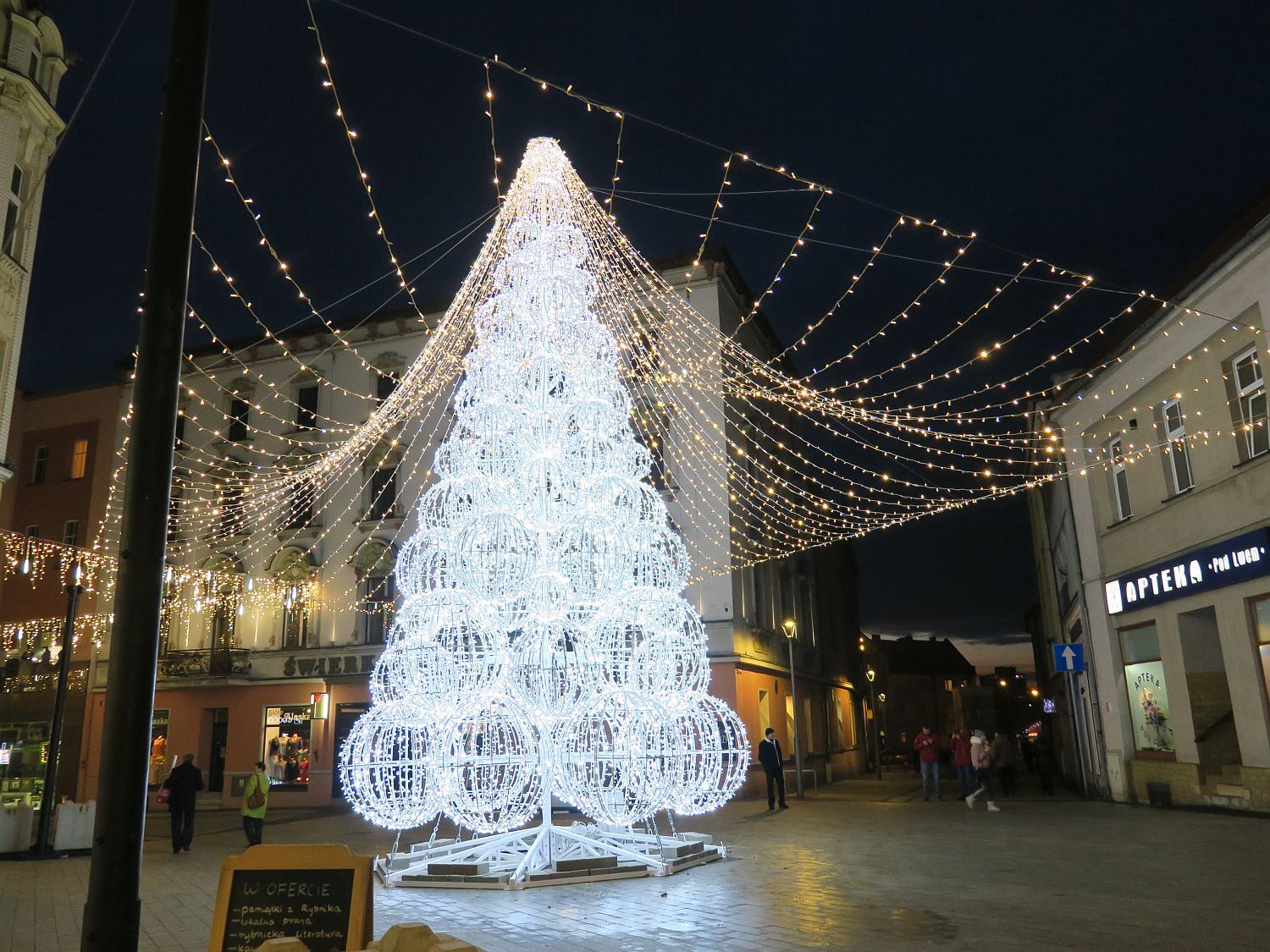 Swiateczne swiatelka fot L Tyl 9 kopia