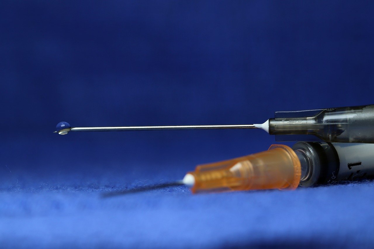 Syringe 3908157 1280
