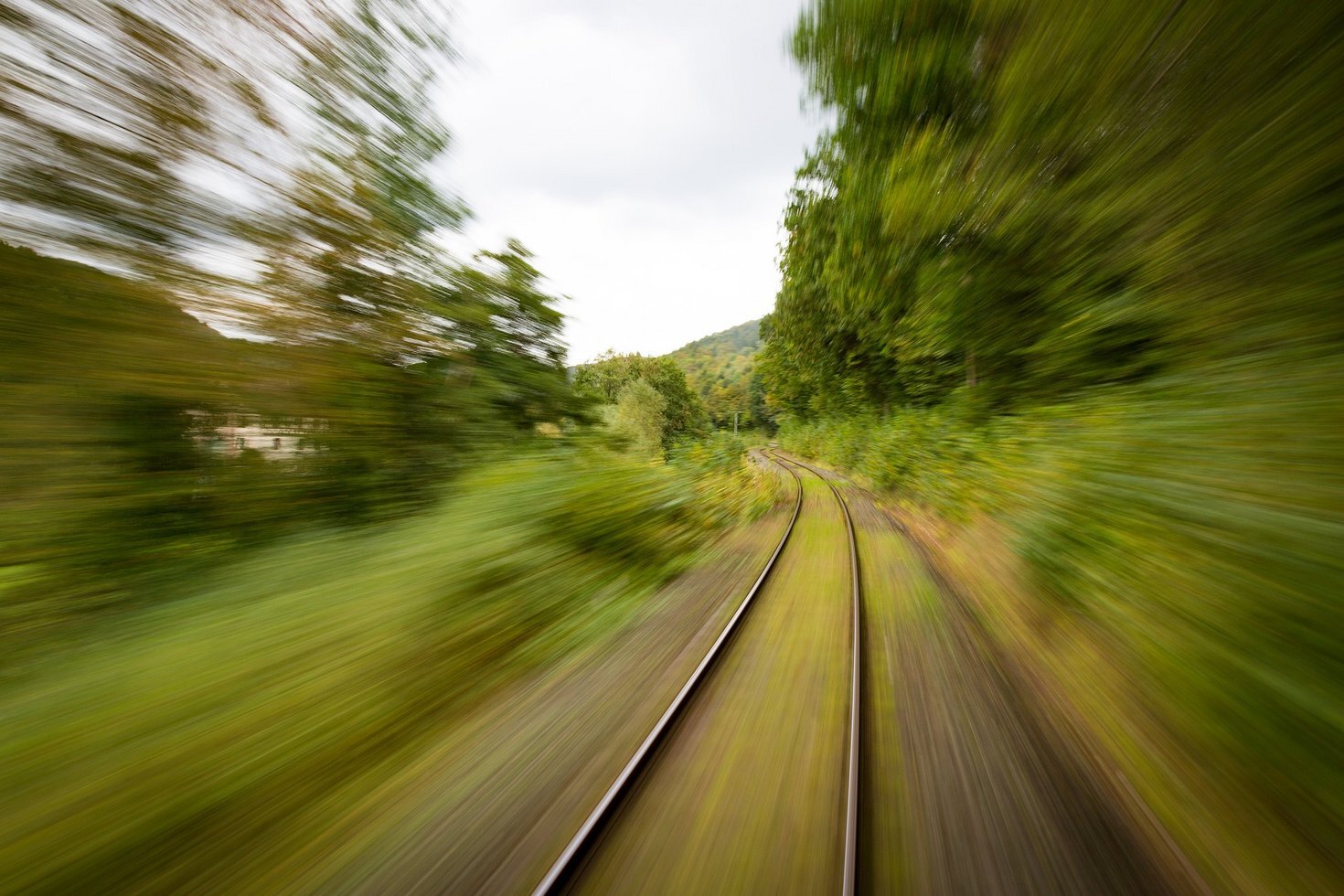 Train 1715320 1920