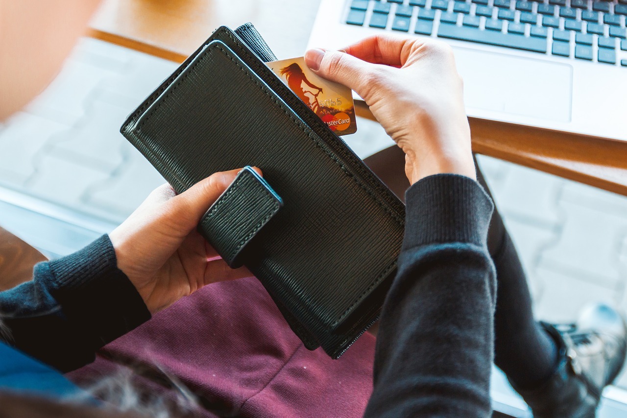 Wallet 2125548 1280