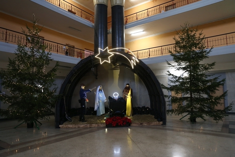 Wesola szopka 011 m