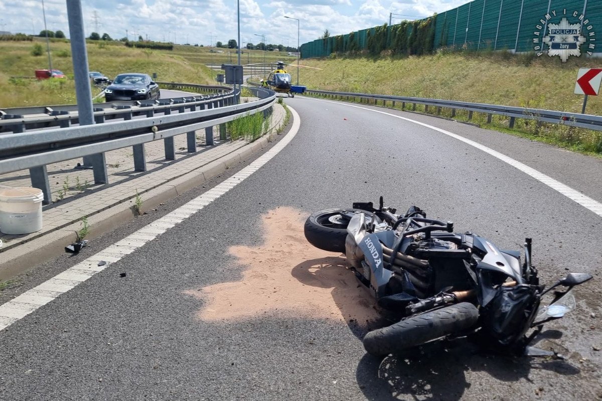 Wypadek motocyklisty na a1